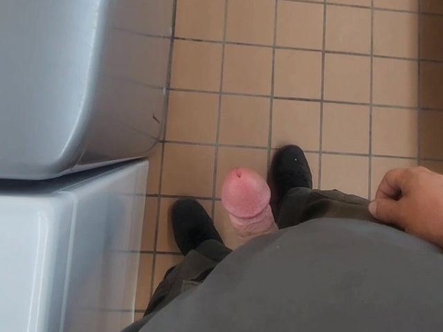 Having a Little Fun in the Coin Laundry. (Djk31314)
