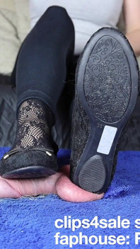 Amatoriale scopata con e ballbusting in ballerina e calze di nylon