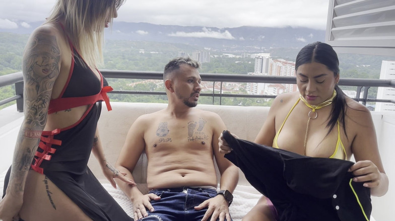 MelaniRincon: 用我的阴户争夺王位--在皇家角色扮演中操我的王子