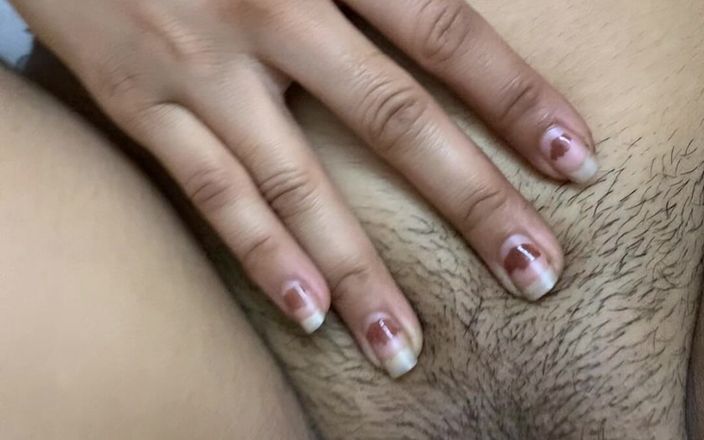 Riya mickey: La mia ragazza mi eccita e mi lascia