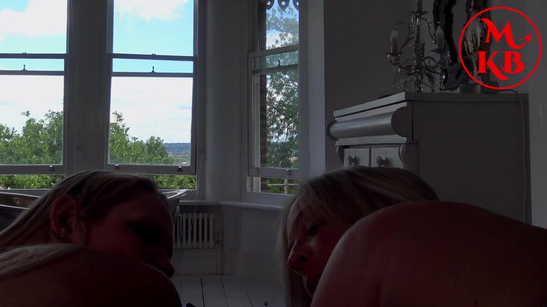 Kora Bell: 코라 벨 &amp;, 슈팅 스타 더블 팀 BBC 아틀라스 스틸 질싸 마무리