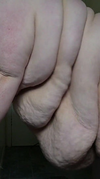 SSBBW Giant Belly Clapping Video