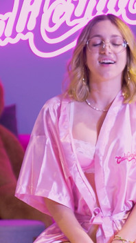 Si blonde panas melancap dan bermain