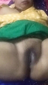 Bhabhi poesje schuddend