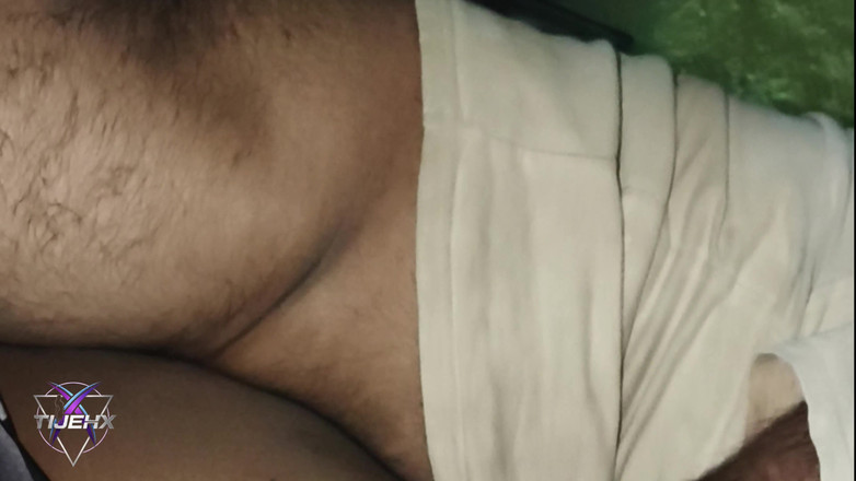 TijehX: 热辣的sangeeta bhabhi吹箫并吞下我的精液