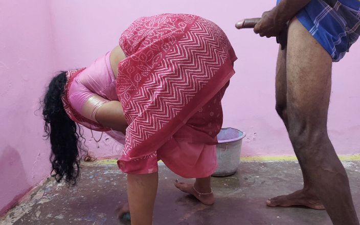 Baby long: Ciocia czyści podłogę, gdy młody chłopak uprawia z nią seks
