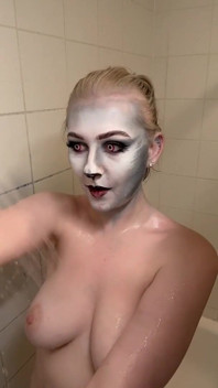 Cosplay Loona Wolf Body Paint Removal & Joc cu țâțele