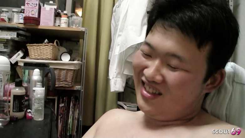 Asian porn collection: Matură japoneză păcălită să amatoare sex în 3 cu doi bărbați de...