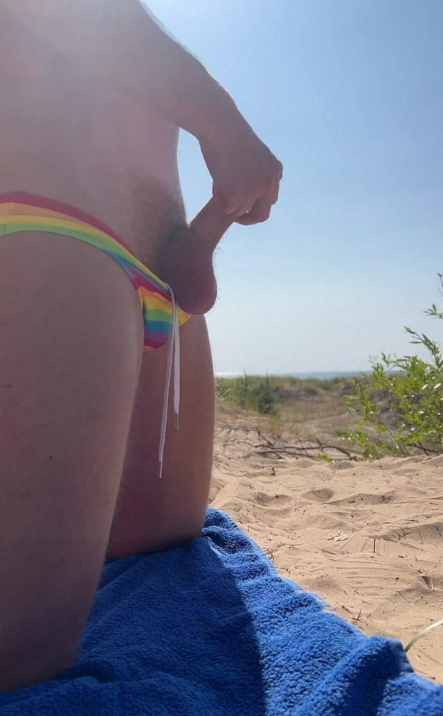 Summer Is Here! (Gay Duplo) Summer Is Here! (Gay Duplo)