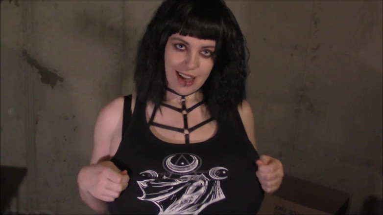 Lovely Lilith: Gotická výměna sousedů zvýhodňuje