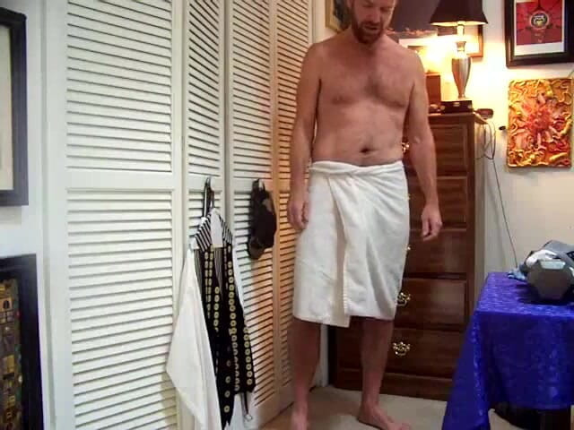 Hairyartist: Coach Will's Towel Slip
