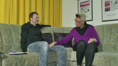 Mature Climax - 100% Mature Videos: Zralá velká kráska má ošukanou chlupatou kundičku až do výstřiku