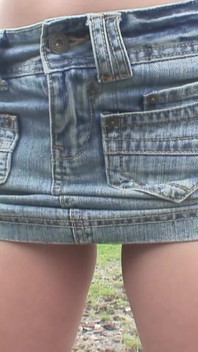 Старі трахають ляльок - старий пердеть Микола спокушає молоду дівчину Aly Style