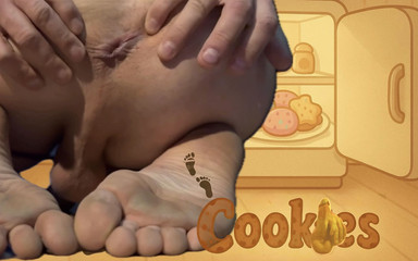 Cookies: Cô ấy phun nước khi cô ấy nâng chân của mình lên...