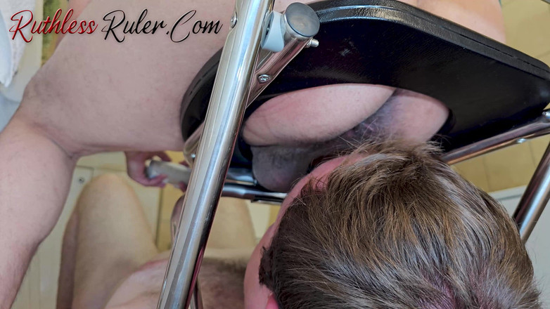 Ruthless ruler - maledom: Kertas ToiletKu