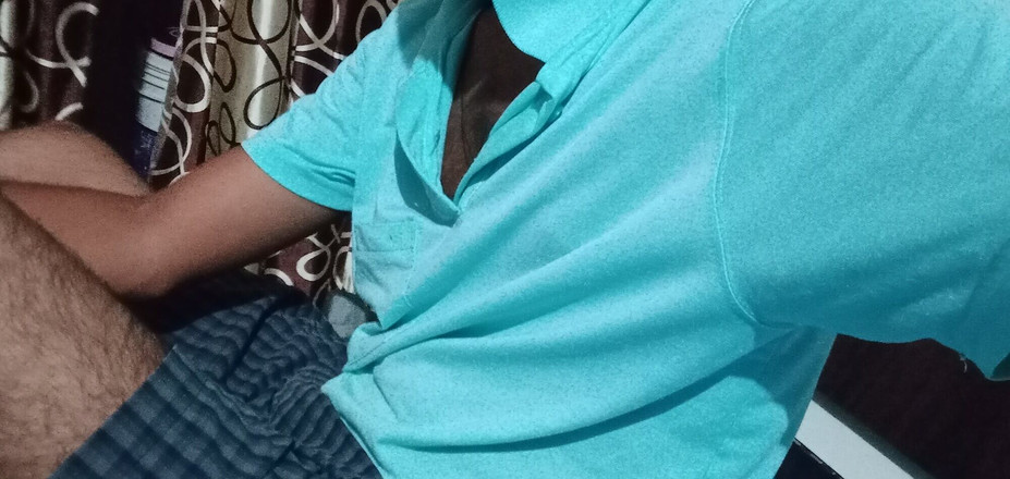 sexy_series: छोटा लंड प्यार करने वाला लड़का किसी के साथ चुदाई करने को तैयार है