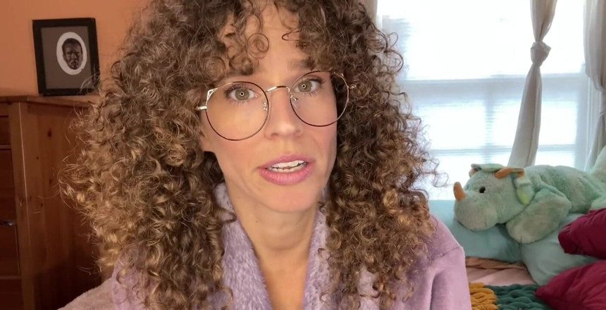 VibeWithMommy: Macecha šuká nejlepšího přítele nevlastního syna JOI!! Musím se přiznat"Nemůžu dostat...