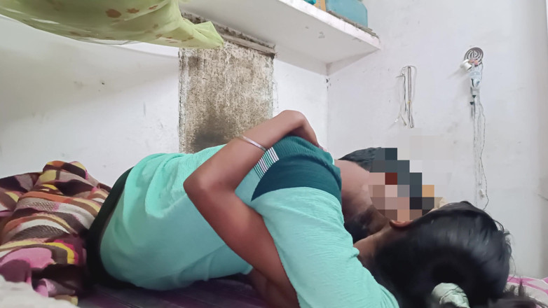 SanskariGirl1: The Native Virgin Girl Was Convinced to Have Sex and...