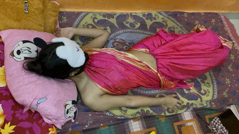 Riya mickey: Gav en speciell överraskning till fru på Karva Chauth genom att...