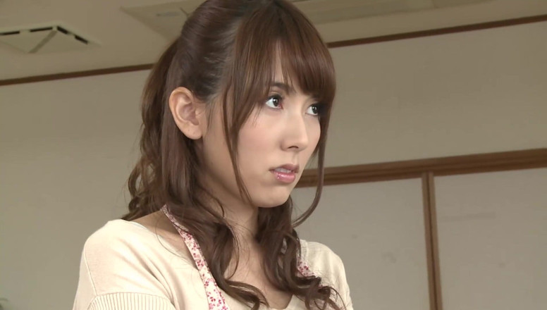Vulture: Yui Hatano: Koleksi Khas 4 Jam