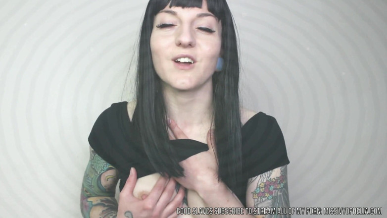 Miss Ivy Ophelia: Esprit baisé, sous 5