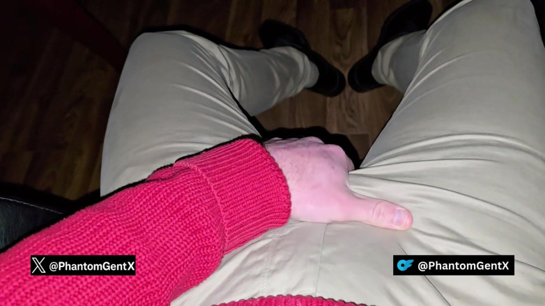 PhantomGentX: Ayah tiri Jerman ngocok kontol ayah tirinya yang lagi sange...