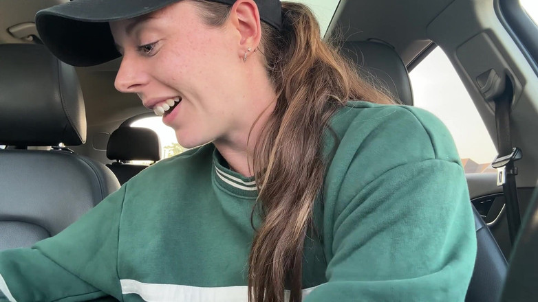 Nadia Foxx: Passeggiata rischiosa sui sentieri con la mia lussureggiante!