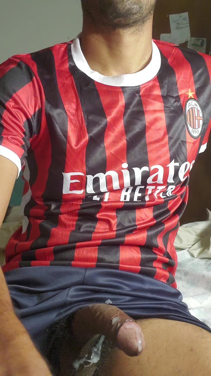 Charlieburrito: Grote lul wordt gemasturbeerd II