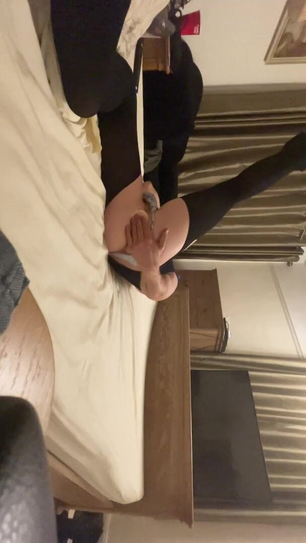 Danielles panty Den: Mi scopo la mia piccola figa stretta