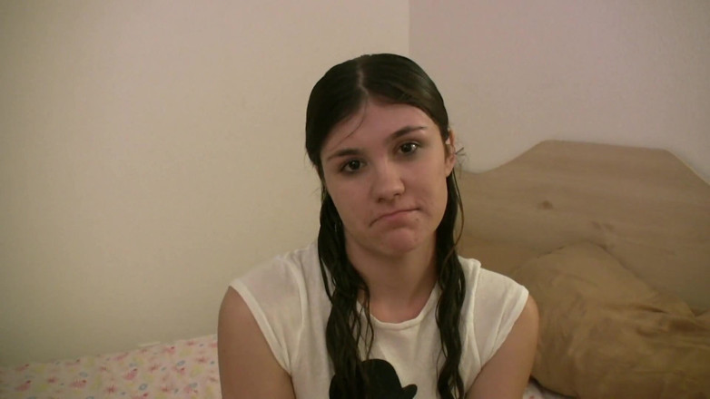 Dirty Teeny: Una bella teen amatoriale fa quello che dice