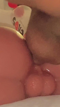 Riesiger cumshot von bya Lessa