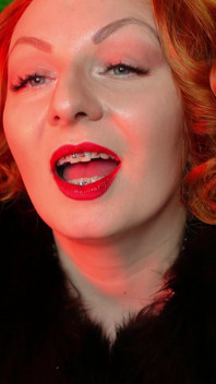 Sexual pin up Arya, ASMR video with long black gloves