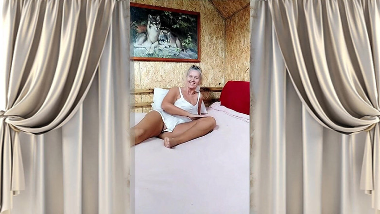 Lukerya: Belle femme au foyer Lukerya : Bonjour !