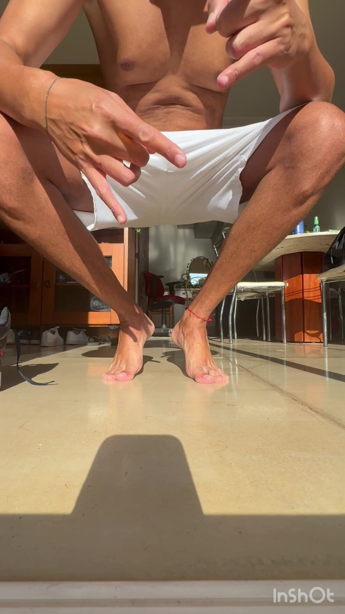Boy feet: Odora profondamente in questo momento