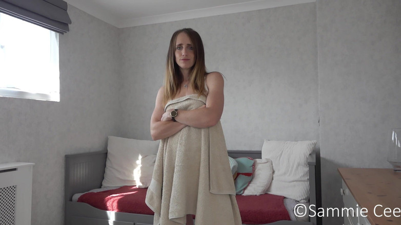 Sammie Cee: Ibu tiri bikin kamu ngocok kontolnya