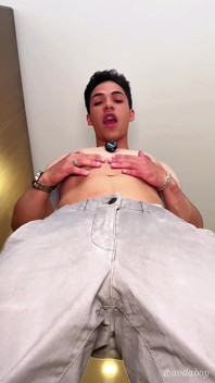 Thong Dan Air Mani Di Wajahmu