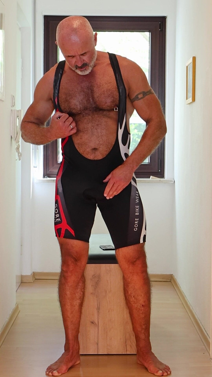 Mike Gross: Fun in Cycling Gear
