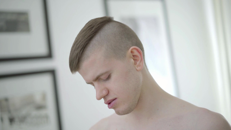 Gay Deluxe: Cum machine from a young twink