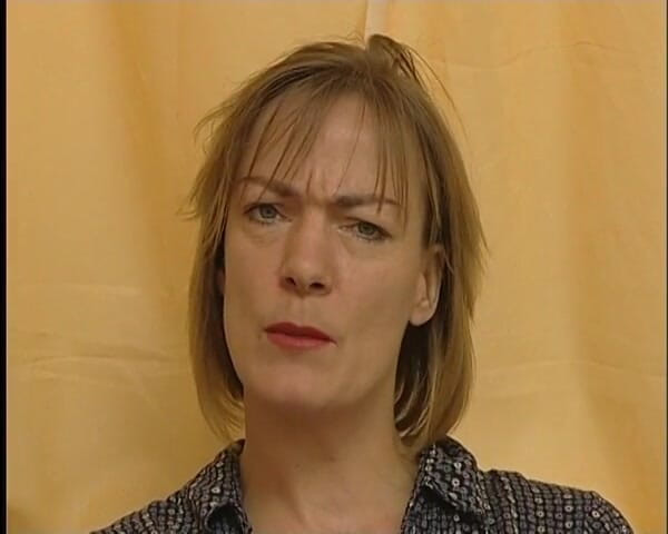 YOUR FIRST PORN: Hausfrau Betty Gibt Zu.. ich Wichse Jeden Tag - Gospodyni Domowa...
