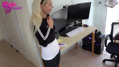 Sofie Steinfeld: Náčelník zasloužený! Zrazená v kanceláři???