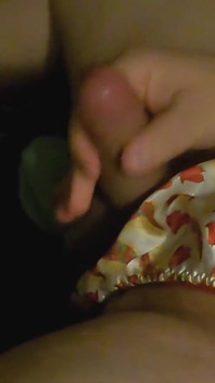 缎面 taco 丁字裤隆起玩撸管和精液