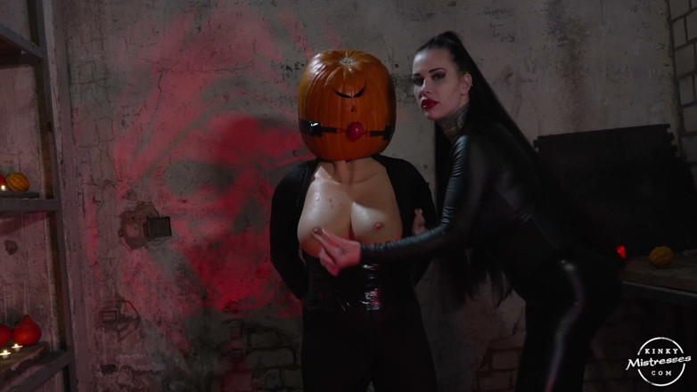 Kinky Mistresses: Halloween Spanking