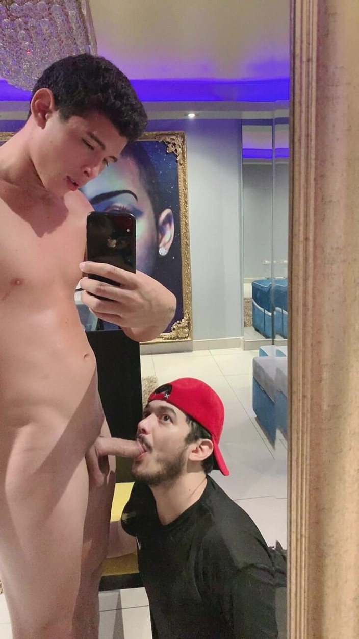 The-hook305: Markus Gets a Blowjob in Front of the Mirror