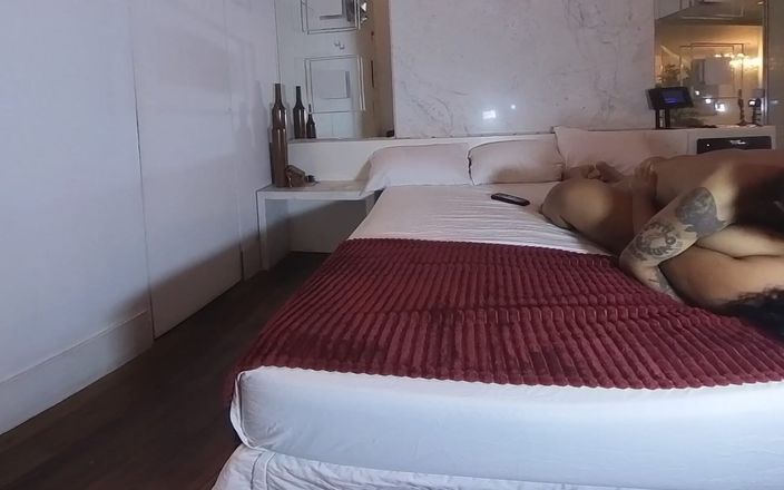 Pamela Panda VR: 胖美女在汽车旅馆做爱
