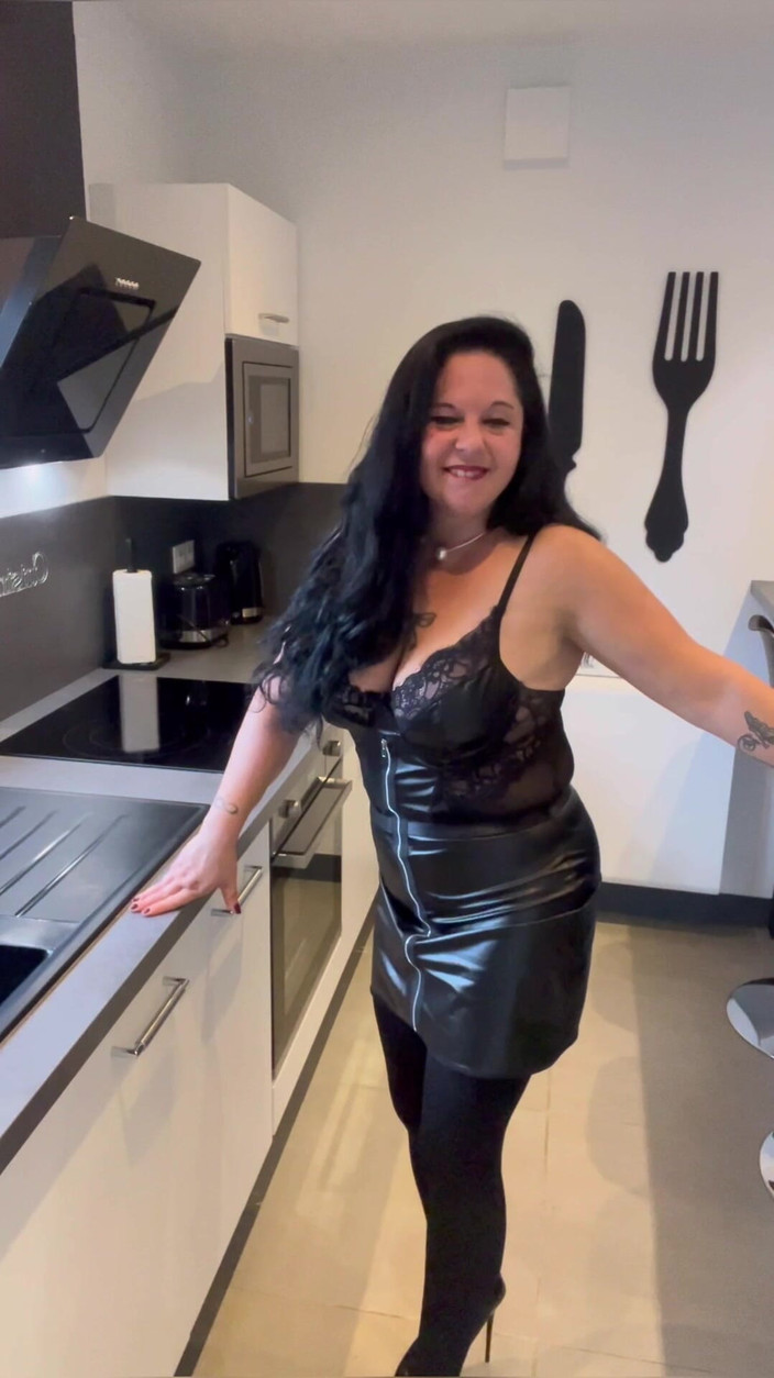 Maitresse Clara: JOI, наслаждайся в носке