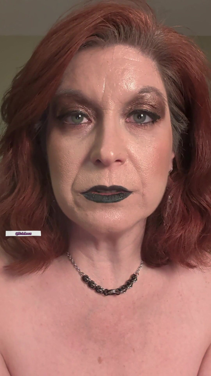 Elianna: Femdom Degrading JOI