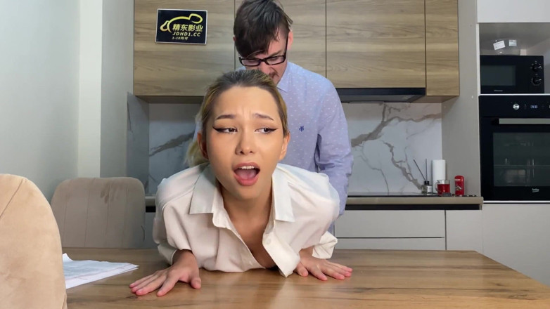karina_lin: ขายอพาร์ตเมนต์และขายหีฉัน