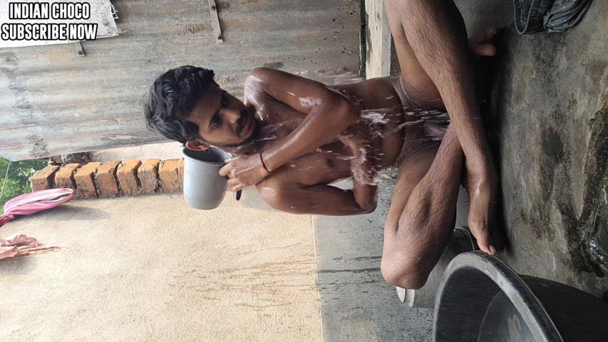 Choco Bathing 9-6-24 (Wild Stud) Choco Bathing 9-6-24 (Wild Stud)