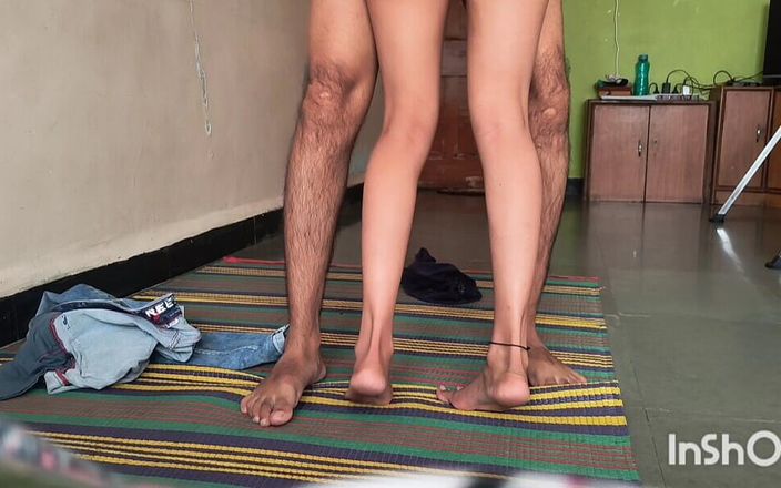 Desishycouple: Fată indiană face sex cu băiatul care face livrări, partea 2