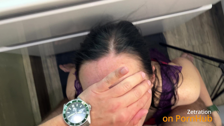 Zetration: Ho spiato accidentalmente il mio ragazzo sotto la doccia ma...